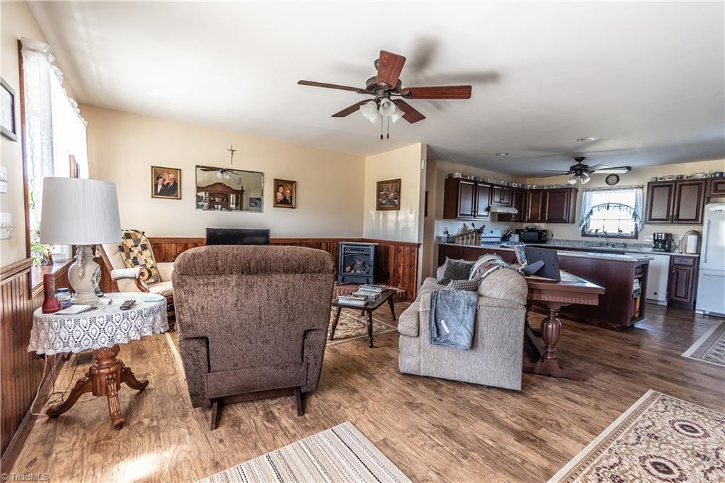1055 Venable Road Pilot Mountain, NC 27041 - Photo 4 of 28