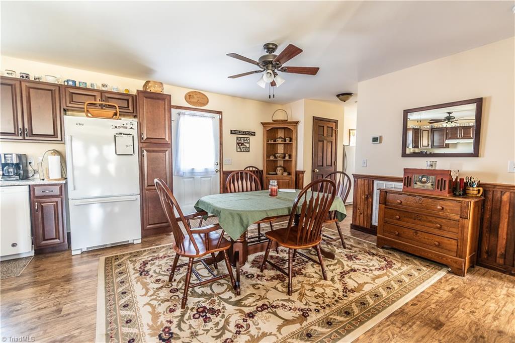 1055 Venable Road Pilot Mountain, NC 27041 - Photo 9 of 28