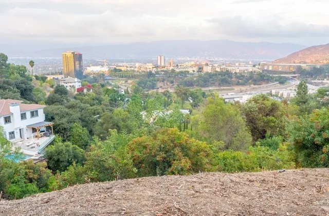 $6,295,000 | 3544 Multiview Drive, Los Angeles, CA 90068