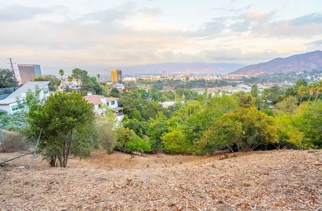 $6,295,000 | 3544 Multiview Drive, Los Angeles, CA 90068