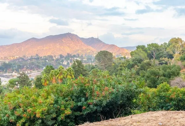 $6,295,000 | 3544 Multiview Drive, Los Angeles, CA 90068