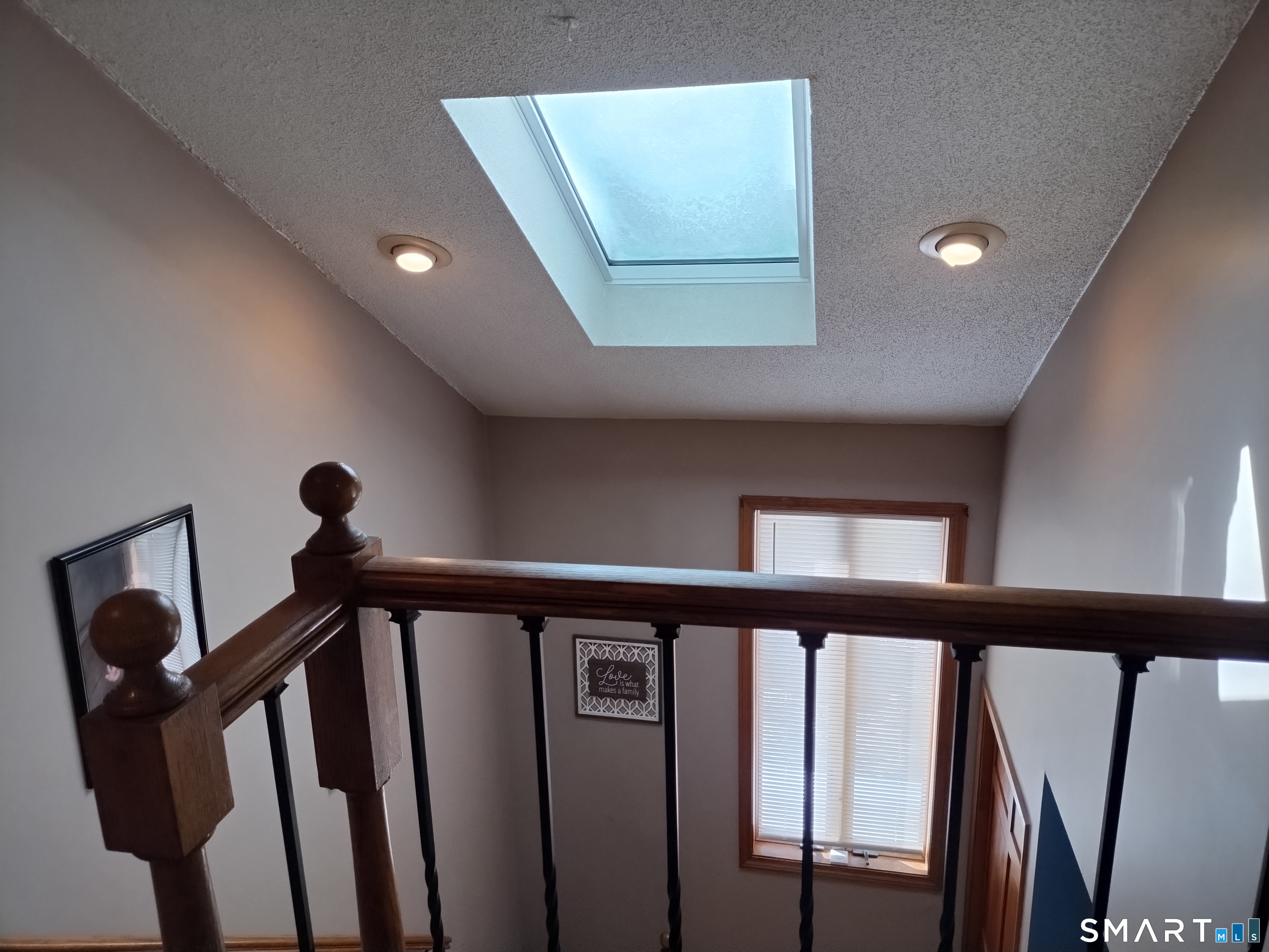3 Westside Drive, Unit 14 Thompson, CT 06255 - Photo 13 of 22 a view of a hallway with a window