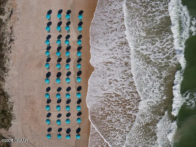 a view of a entryway door of the house