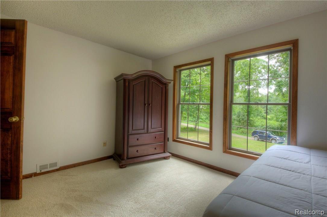 5270 Richardson Road Howell, MI 48843 - Photo 28 of 48 Bedroom 1