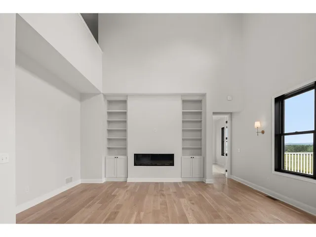 $1,185,000 | 160 Mabel Way, South Burlington, VT 05403