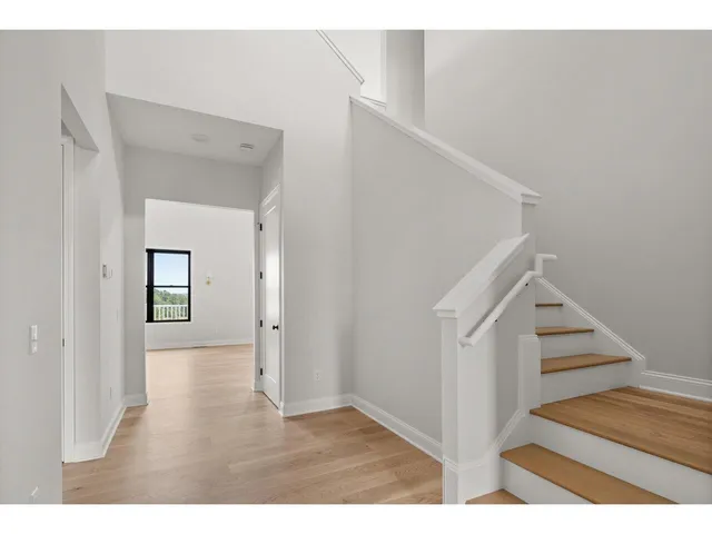 $1,185,000 | 160 Mabel Way, South Burlington, VT 05403