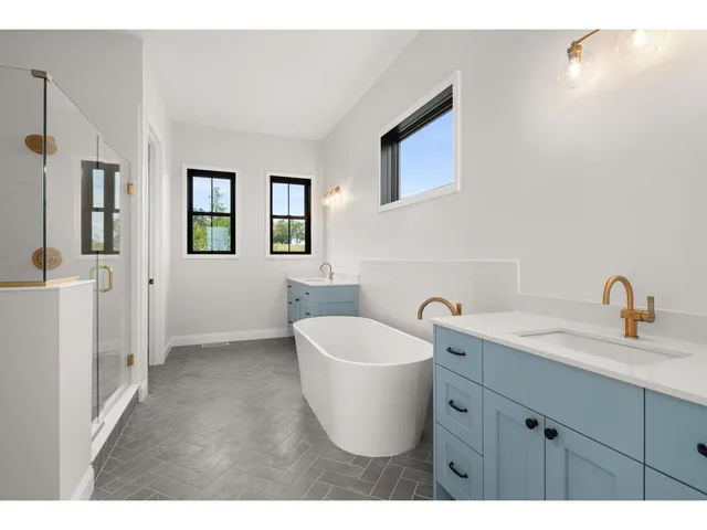 $1,185,000 | 160 Mabel Way, South Burlington, VT 05403