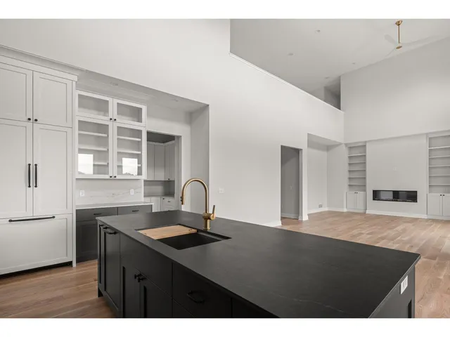 $1,185,000 | 160 Mabel Way, South Burlington, VT 05403