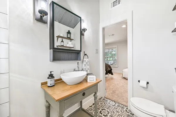 $1,499,900 | 3042 Poskey Road, Anahuac, TX 77514