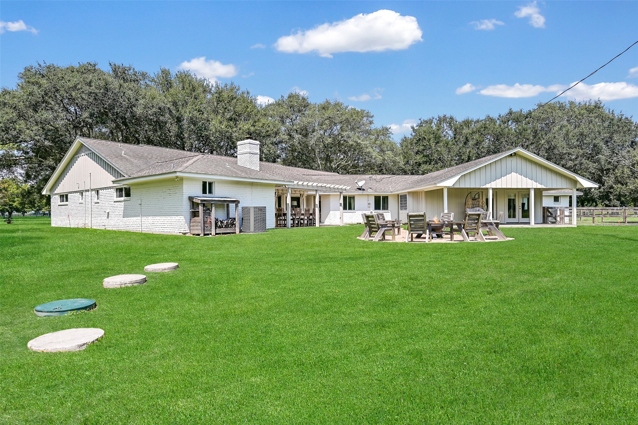 3042 Poskey Road Anahuac, TX 77514 - Photo 42 of 50 Expansive backyard with stunning views.