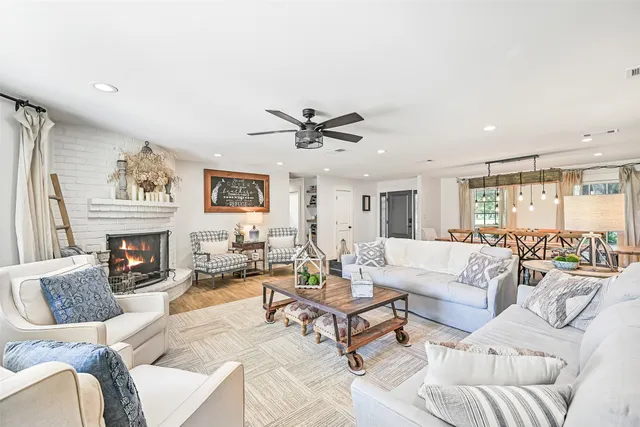 $1,499,900 | 3042 Poskey Road, Anahuac, TX 77514