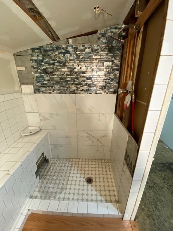 9 Deer Run Path Heath, MA 01346 - Photo 13 of 32 a bathroom with a shower