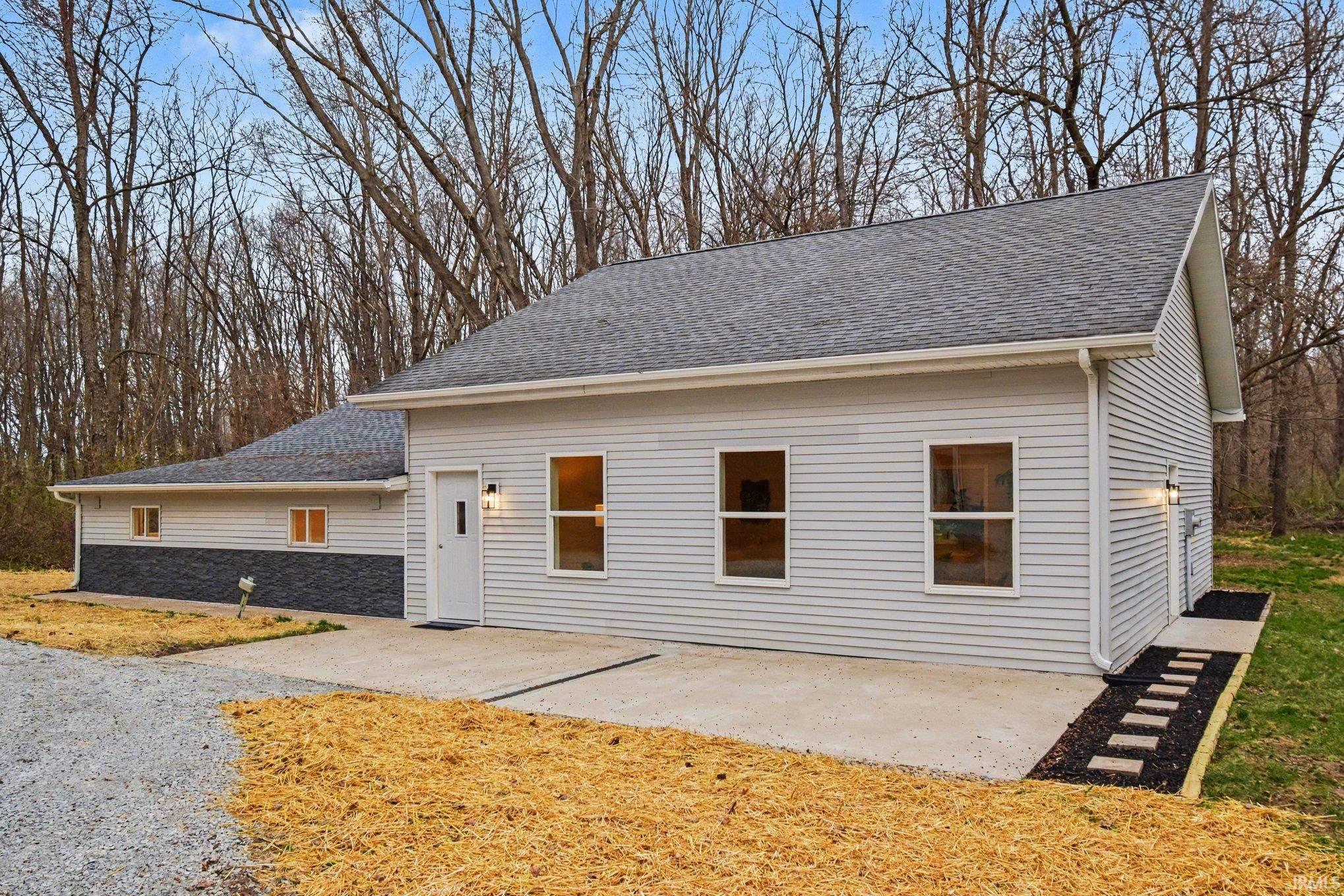 20630 8th Road Plymouth, IN 46563 - Photo 3 of 25
