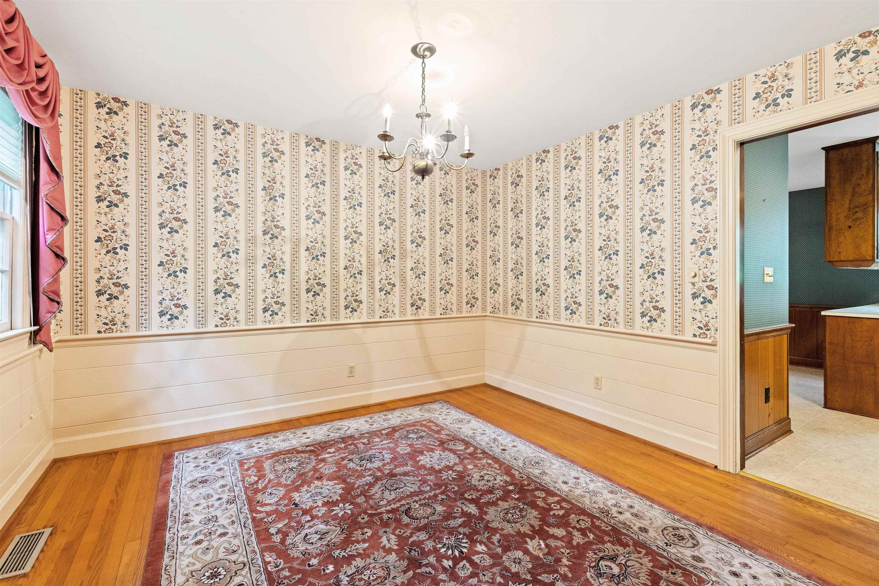 1901 Myron Drive Raleigh, NC 27607 - Photo 7 of 39 Photo 7