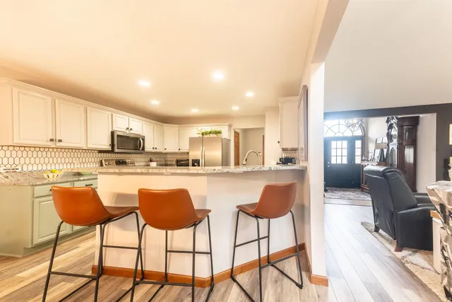 $350,000 | 11305 Nightingale Cove, Roanoke, IN 46783