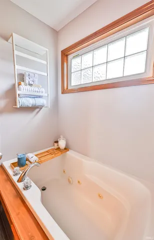 $350,000 | 11305 Nightingale Cove, Roanoke, IN 46783