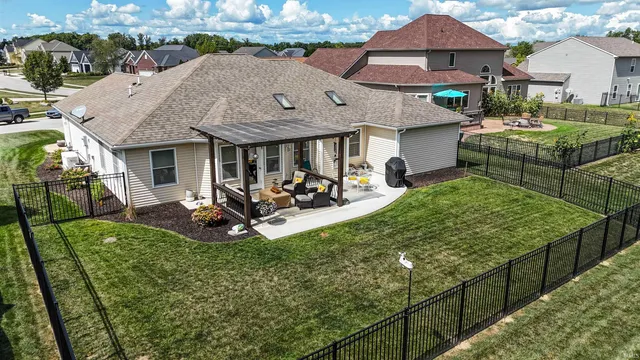 $350,000 | 11305 Nightingale Cove, Roanoke, IN 46783