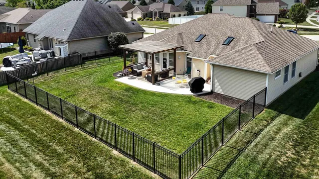 $350,000 | 11305 Nightingale Cove, Roanoke, IN 46783