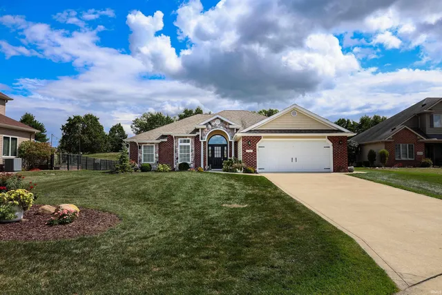 $350,000 | 11305 Nightingale Cove, Roanoke, IN 46783