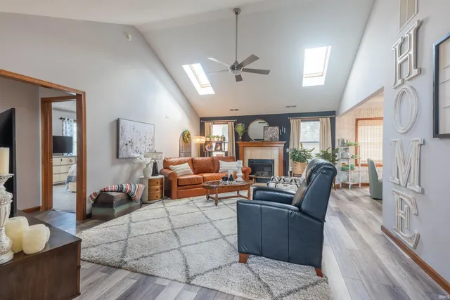 $350,000 | 11305 Nightingale Cove, Roanoke, IN 46783