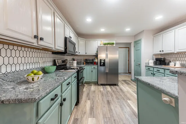 $350,000 | 11305 Nightingale Cove, Roanoke, IN 46783