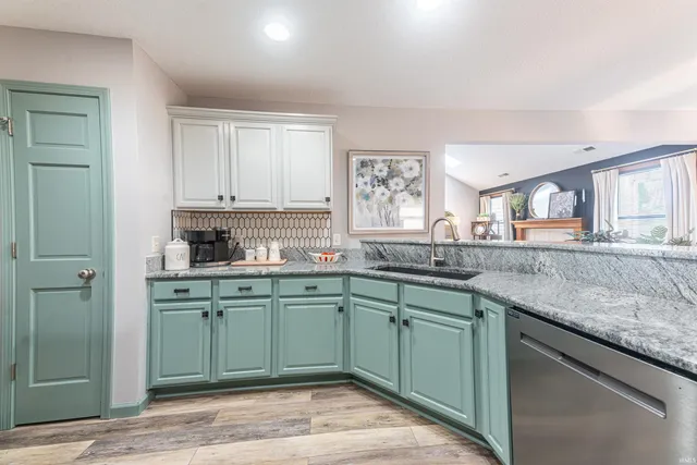 $350,000 | 11305 Nightingale Cove, Roanoke, IN 46783