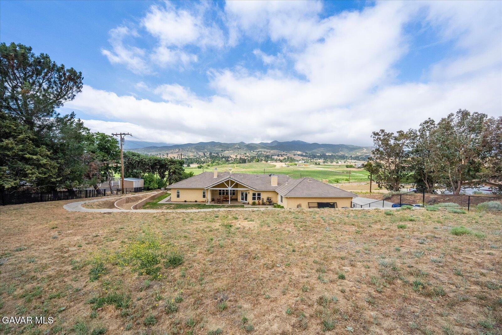 9115 Elizabeth Lake Road Leona Valley, CA 93551 - Photo 26 of 49 33-Back Yard