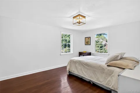 $1,700,000 | 60 Mill Spring Road, Manhasset, NY 11030