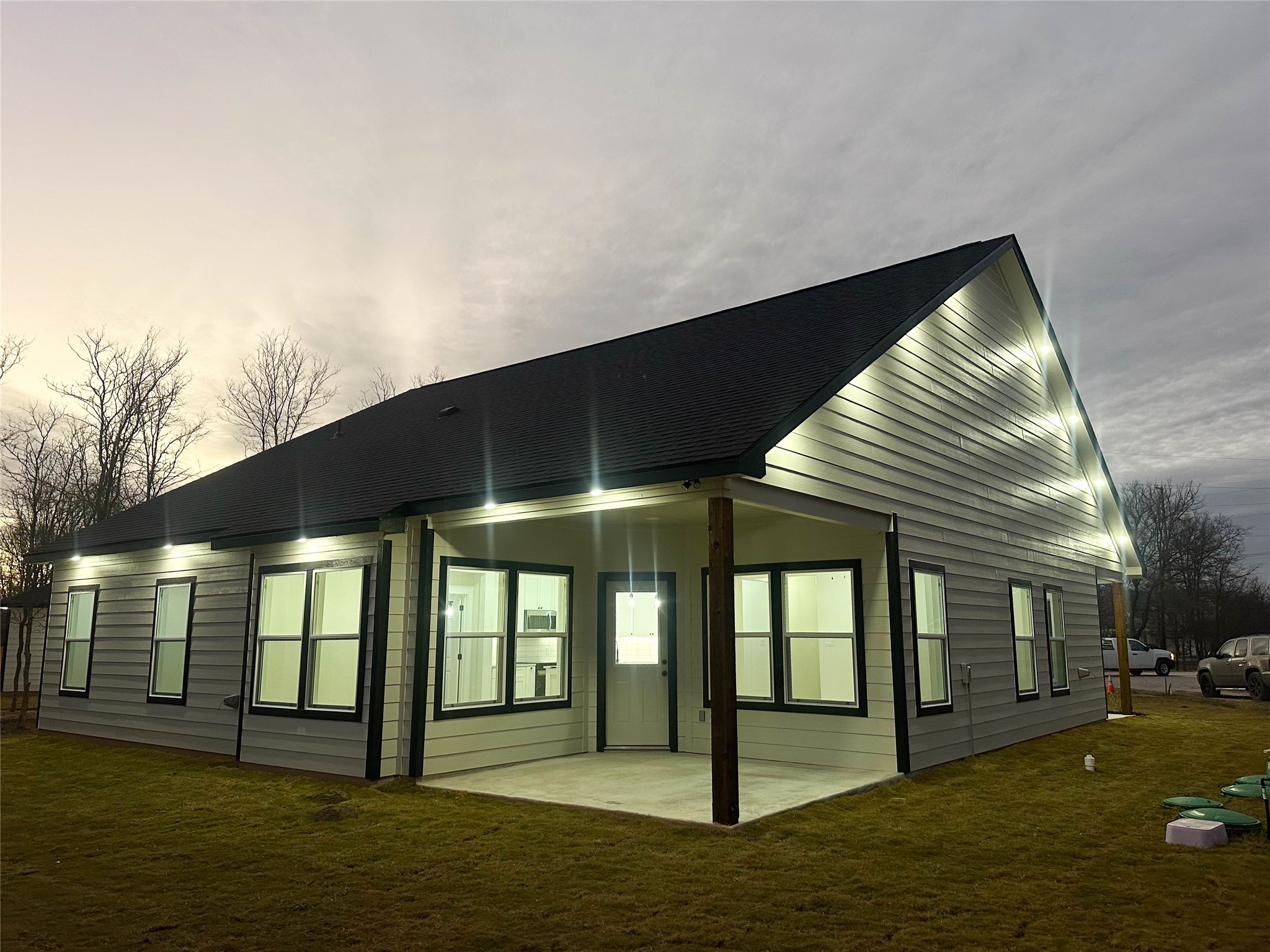 107 Keahi Court Bastrop, TX 78602 - Photo 7 of 28 a view of a house with a porch