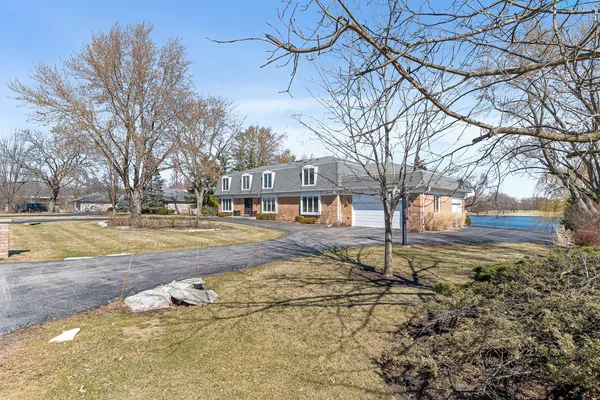 $6,500 | 2419 Cumberland Circle, Long Grove, IL 60047