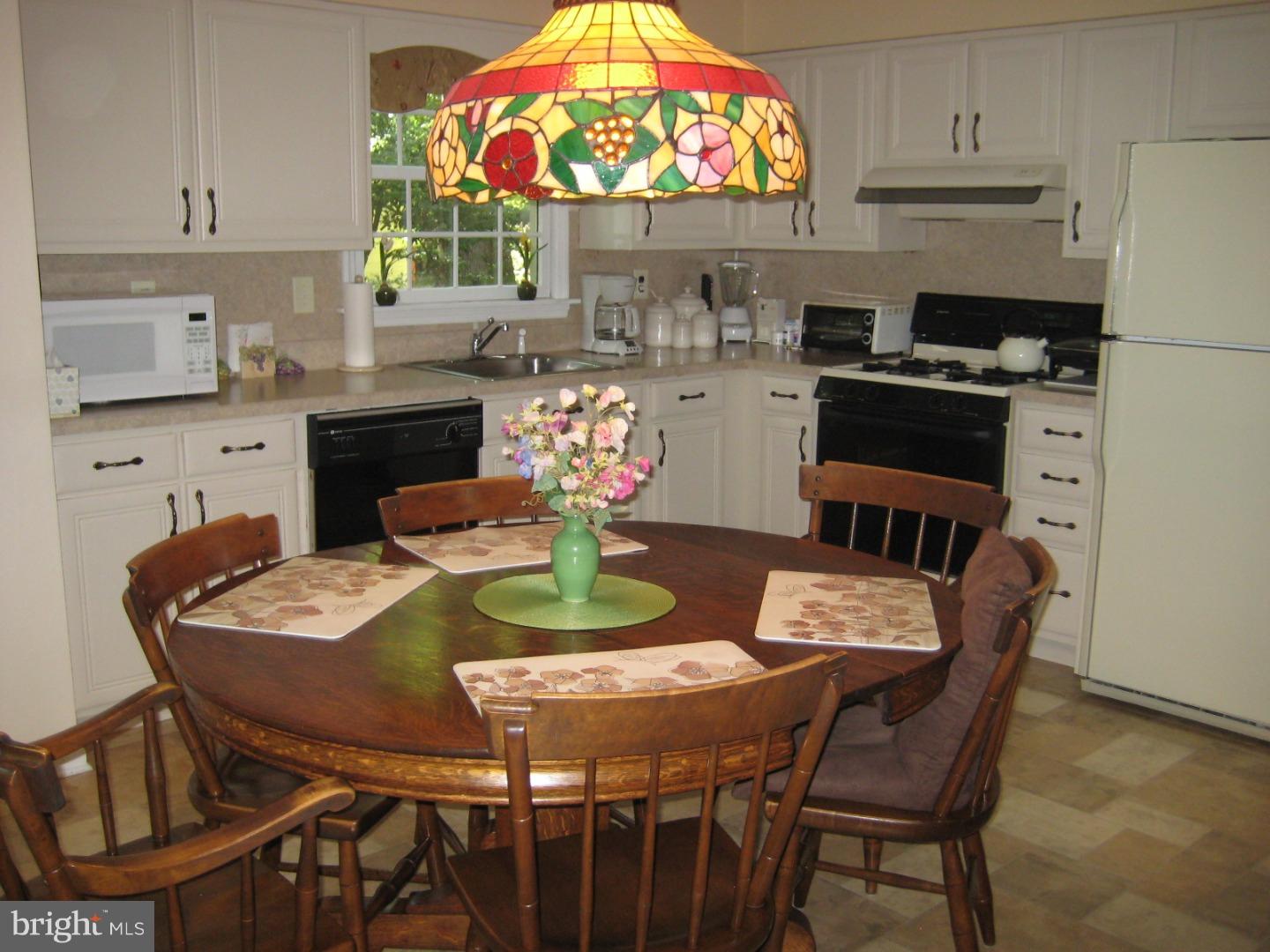 7 Dale Drive Voorhees, NJ 08043 - Photo 9 of 23 Kitchen
