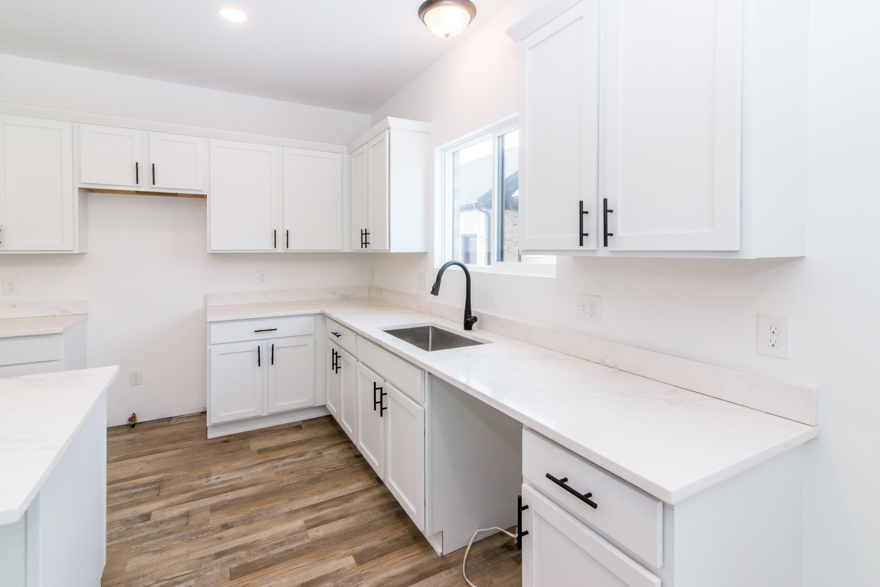 19360 Newburgh Road Livonia, MI 48152 - Photo 11 of 41 Kitchen-4