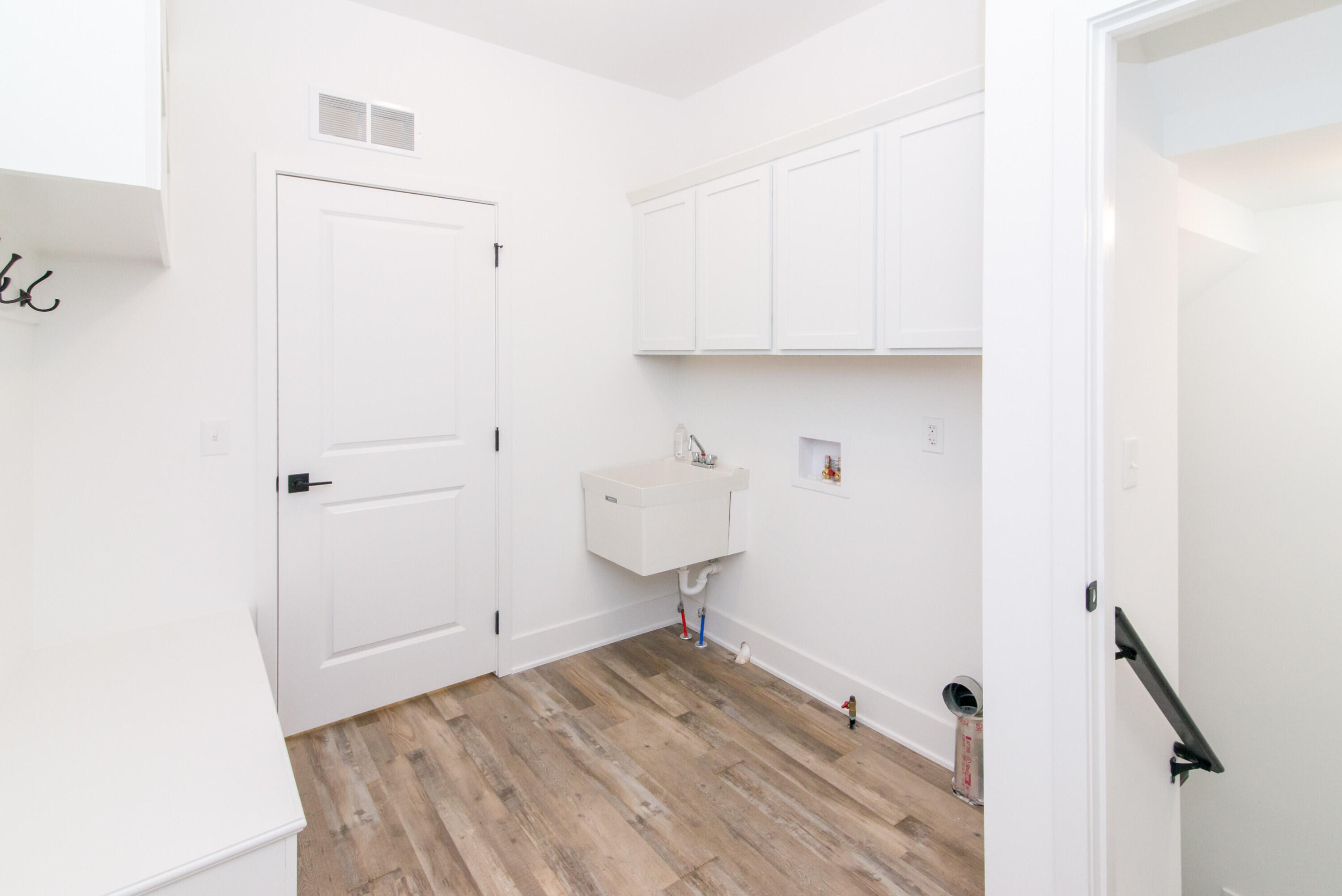 19360 Newburgh Road Livonia, MI 48152 - Photo 30 of 41 Mud room