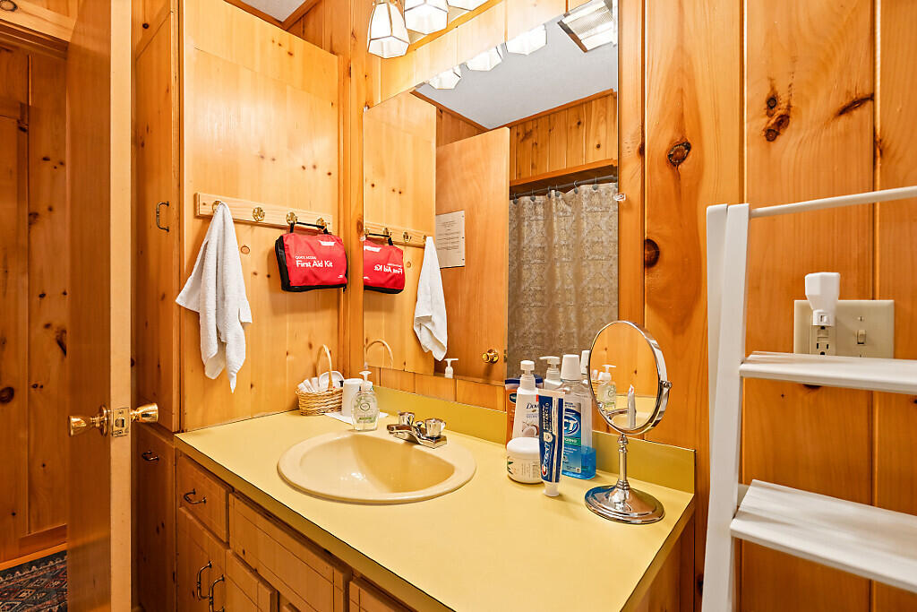 49 Cozy Cove Road Livermore, ME 04253 - Photo 23 of 45 17_BP5A7225_DxO_mls