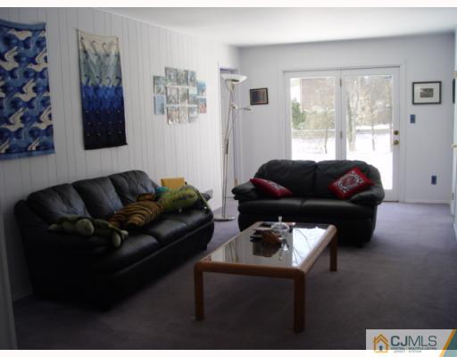 1246 Carlisle Road North Brunswick, NJ 08902 - Photo 5 of 7 Gallery Image 5