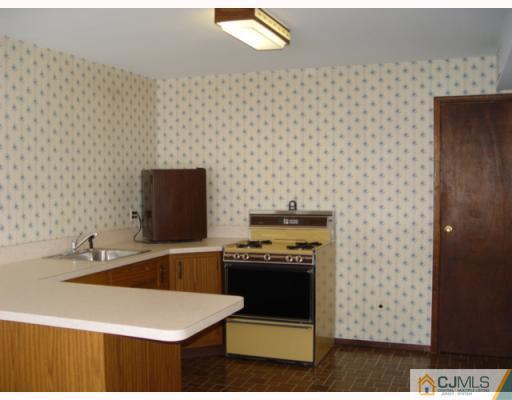 1246 Carlisle Road North Brunswick, NJ 08902 - Photo 6 of 7 Gallery Image 6