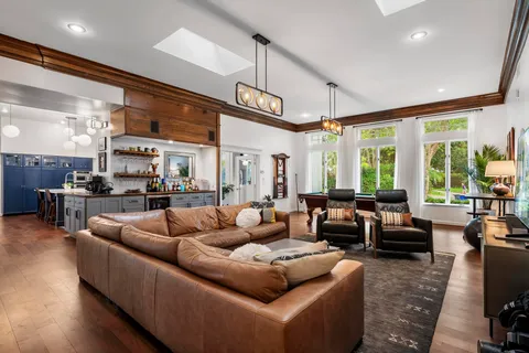 $1,895,000 | 7 Worth Court, Sewall's Point, FL 34996