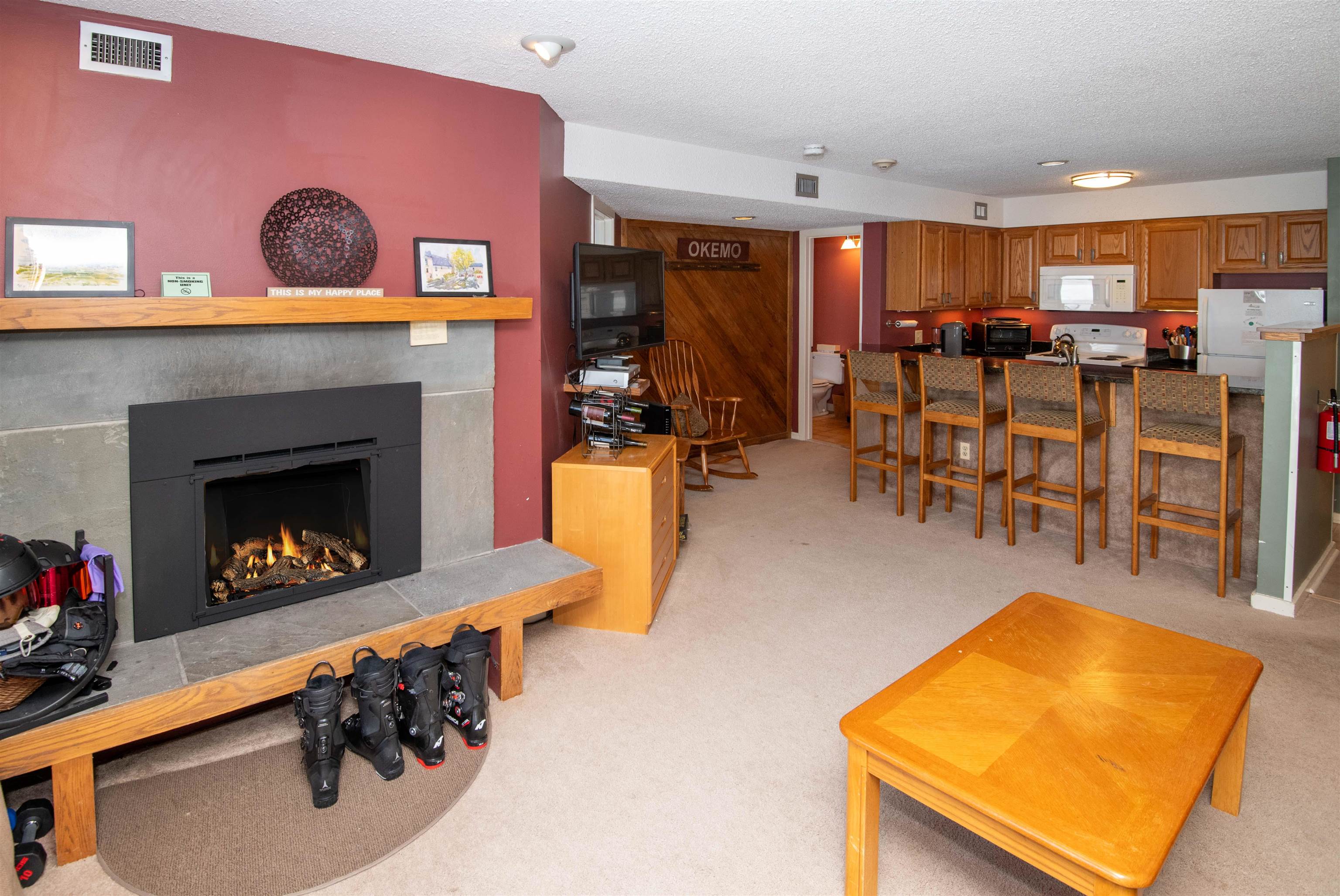 350 Mountain Road, Unit B207 Ludlow, VT 05149 - Photo 5 of 27 Gallery Image 5