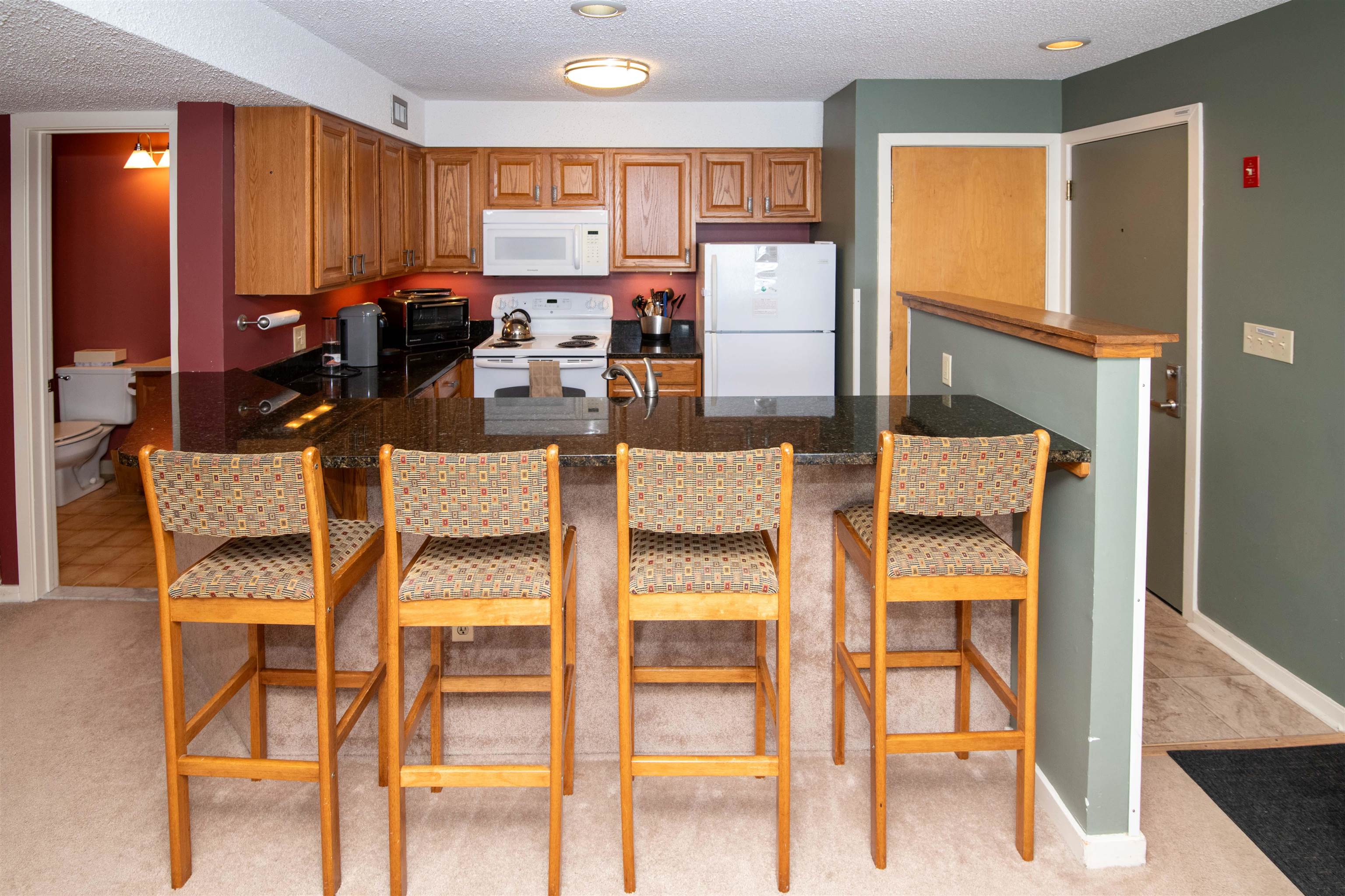 350 Mountain Road, Unit B207 Ludlow, VT 05149 - Photo 6 of 27 Gallery Image 6