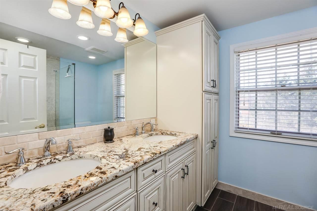 785 Bedford Road Grosse Pointe Park, MI 48230 - Photo 13 of 18