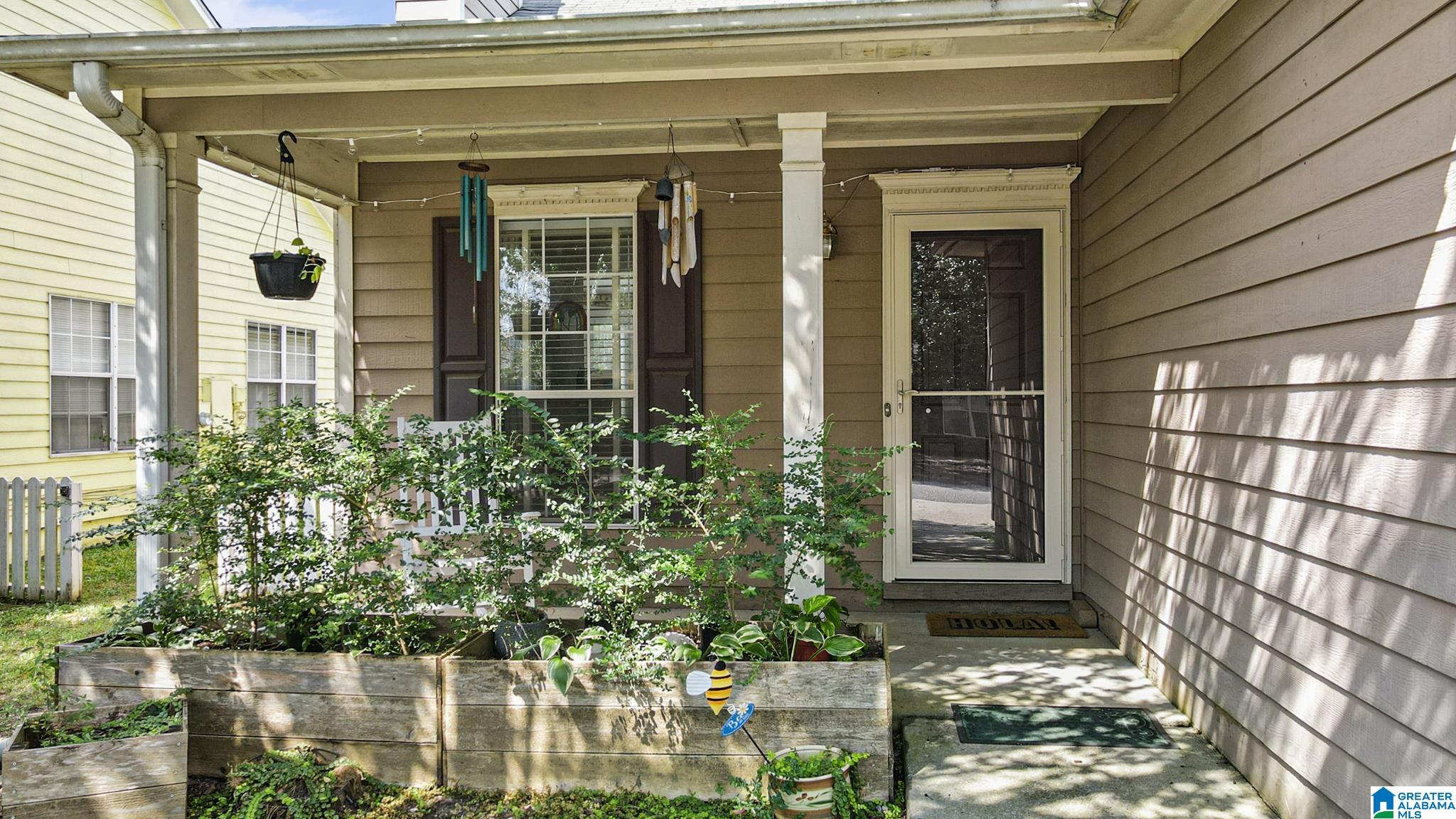 1004 Wyndham Lane Helena, AL 35080 - Photo 4 of 27