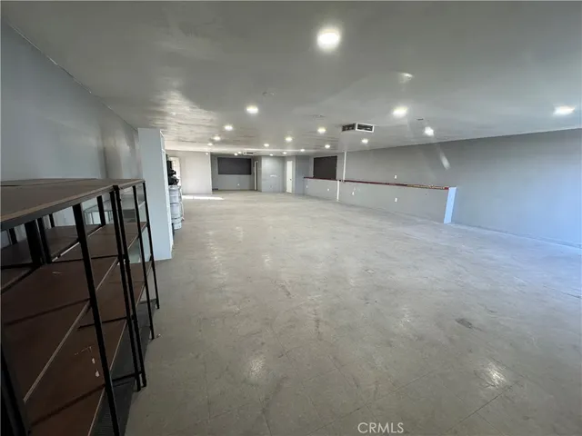 a view of a pathway of a building