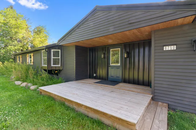 $349,900 | 6750 Walters Road, Clarkston, MI 48346