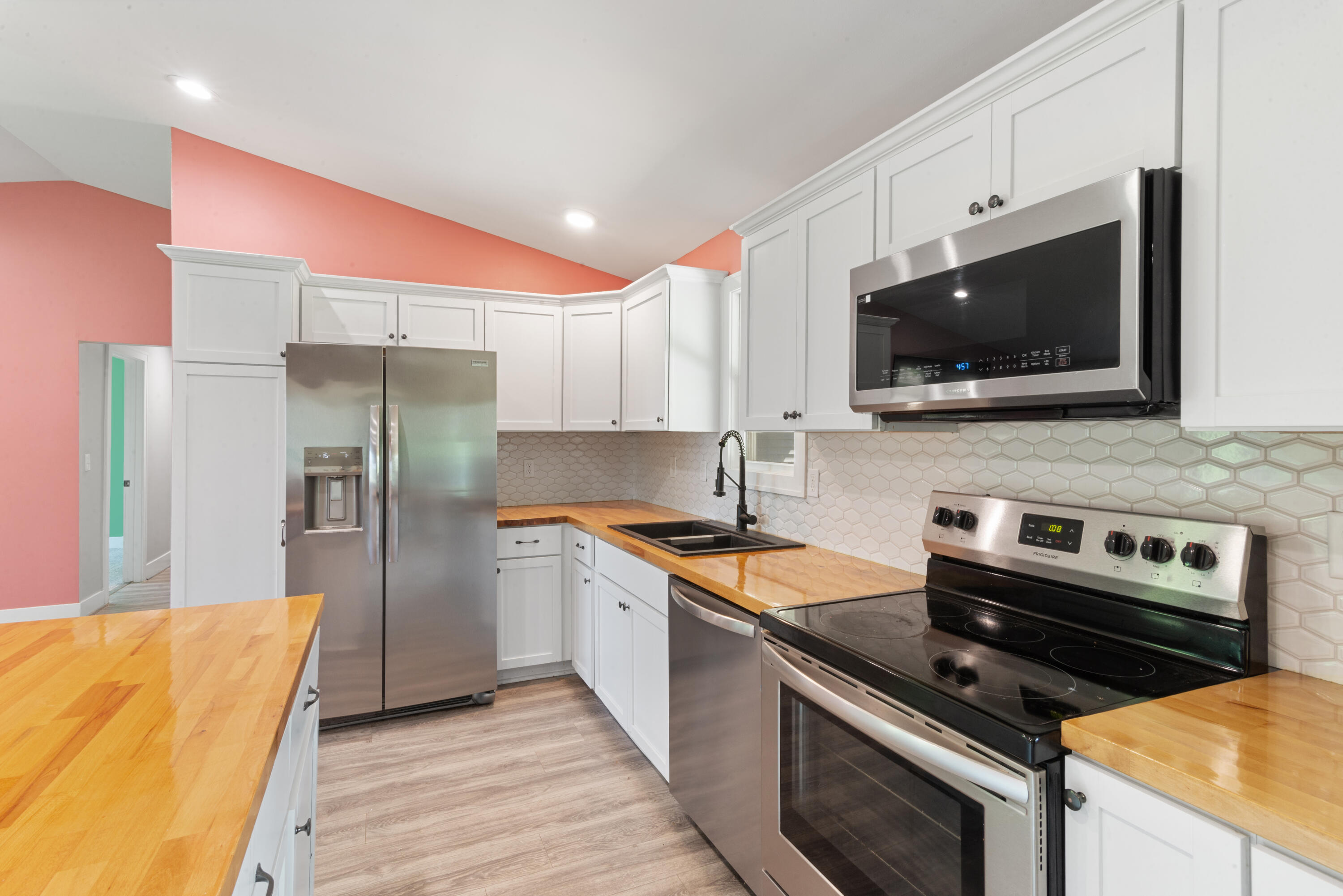 6750 Walters Road Clarkston, MI 48346 - Photo 7 of 25 7