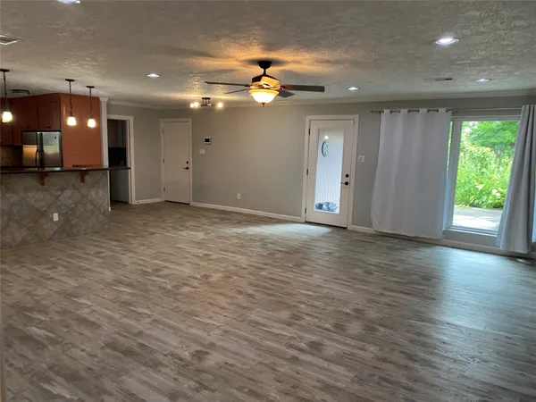 $3,200 | 9614 Greenwillow Street, Houston, TX 77096