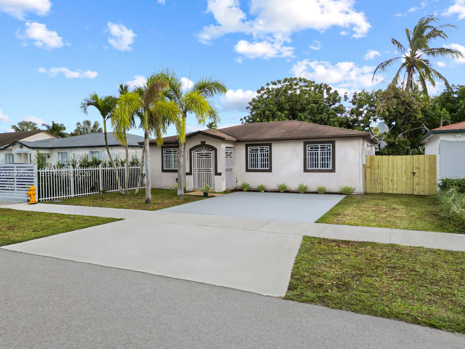 28901 Southwest 150th Place Homestead, FL 33033 - Photo 3 of 29