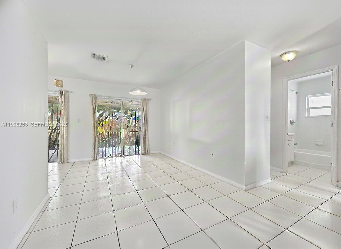 28901 Southwest 150th Place Homestead, FL 33033 - Photo 5 of 29