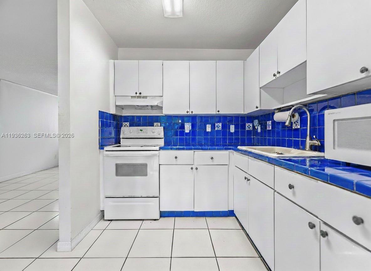 28901 Southwest 150th Place Homestead, FL 33033 - Photo 6 of 29