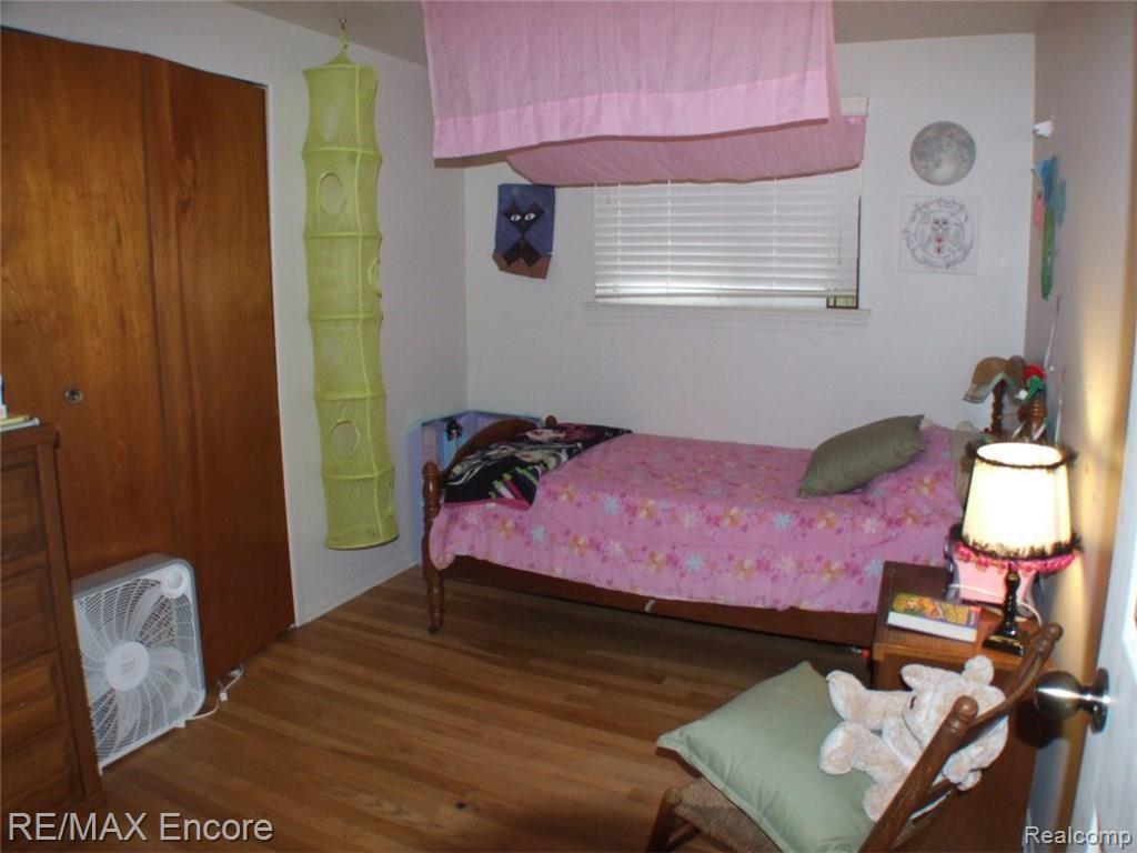 8346 Smethwick Road Sterling Heights, MI 48312 - Photo 15 of 16