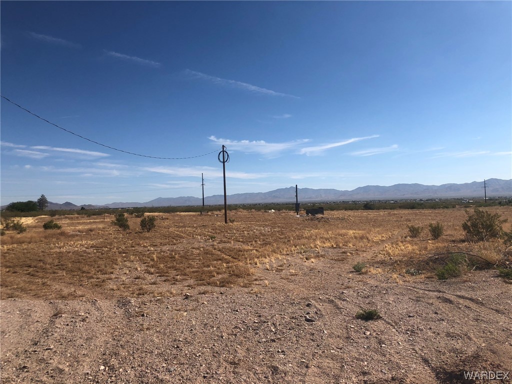 1225 South Cordes Road Golden Valley, AZ 86413 - Photo 14 of 15 Gallery Image 14